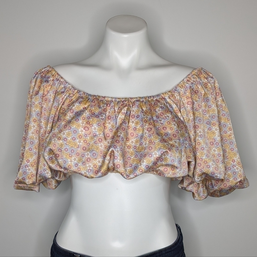 Zara yellow peach ditsy floral puff balloon sleeve crop top S